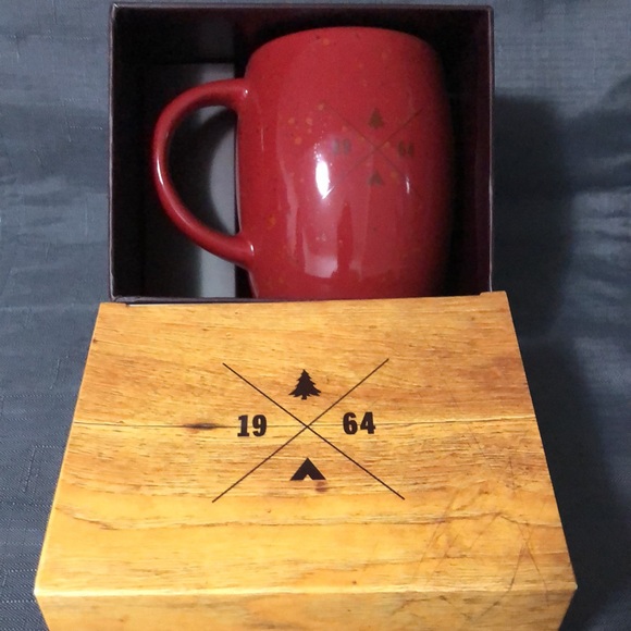 🌟Tim Hortons🌟BNIB Limited Edition Collectible Mug. - Picture 7 of 8